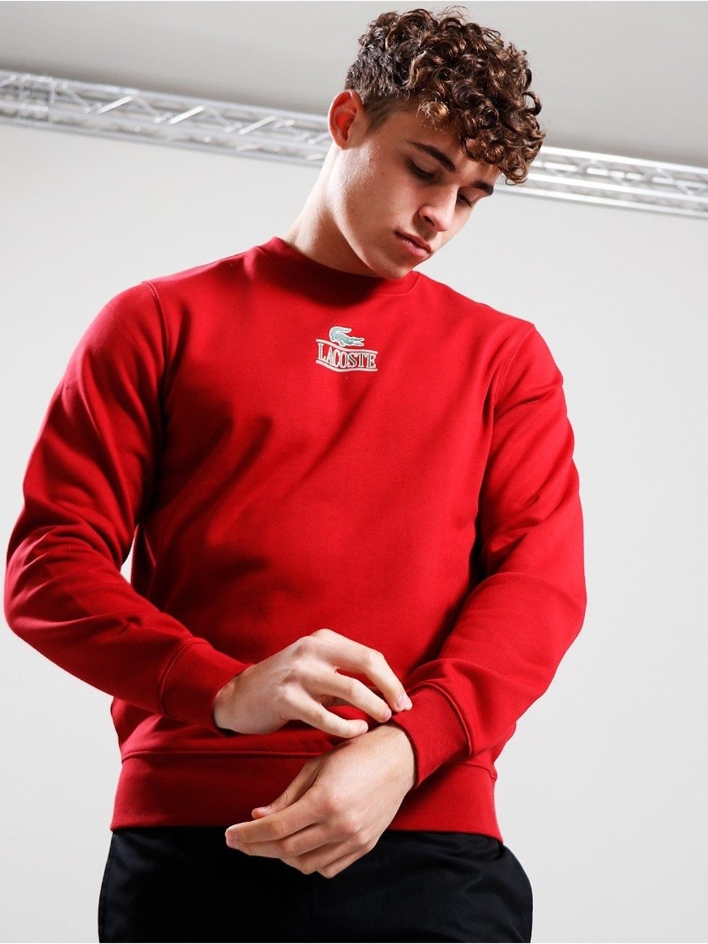 Lacoste Men's Red Crewneck Sweatshirt with Embroidered Croc